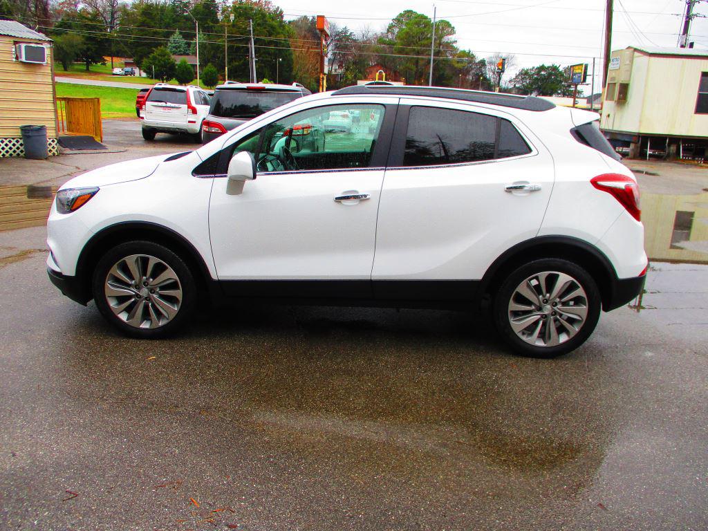 2020 Buick Encore Preferred's photo
