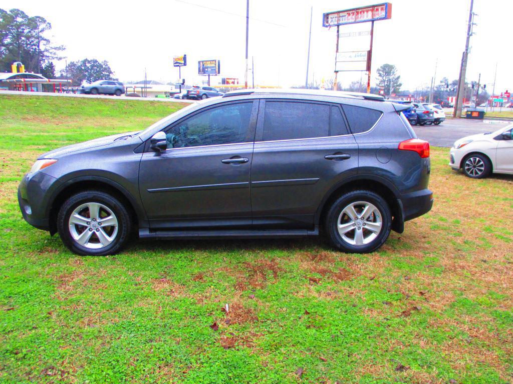2014 Toyota RAV4 XLE's photo