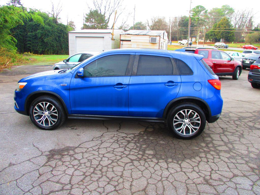 2017 Mitsubishi Outlander Sport ES's photo