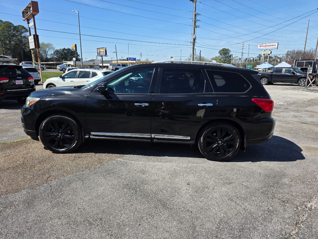 2017 Nissan Pathfinder Platinum