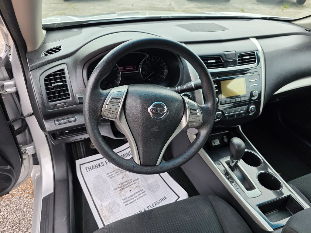 2014 Nissan Altima S - Photo 12