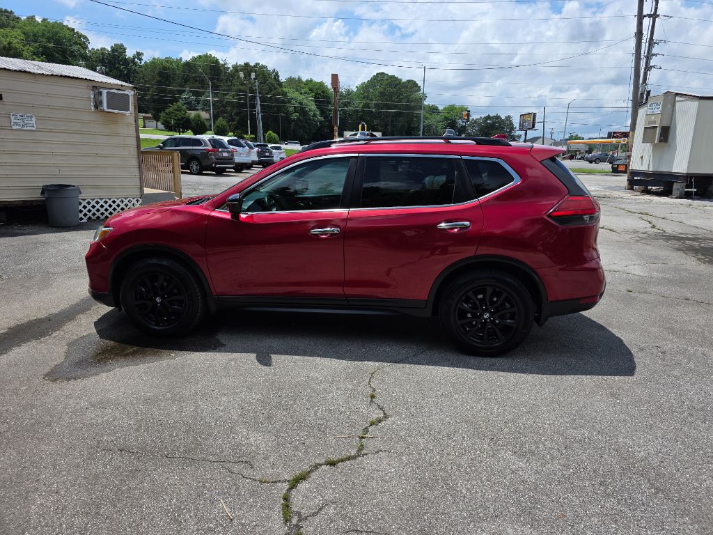 2017 Nissan Rogue SV FWD's photo