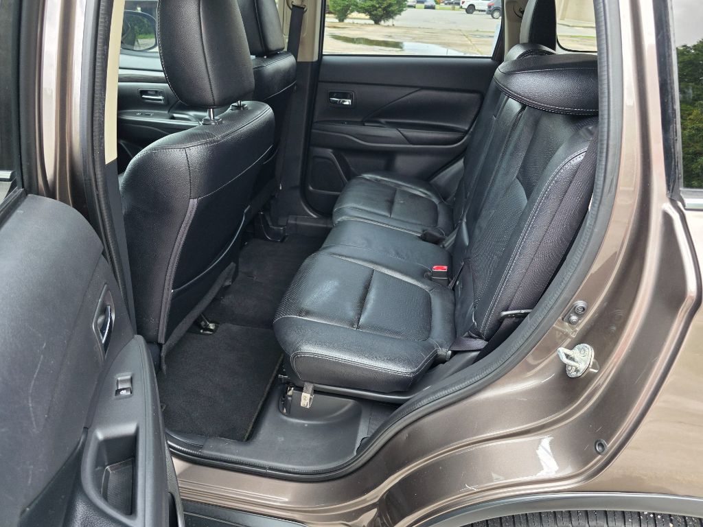 2017 Mitsubishi Outlander SEL - Photo 6